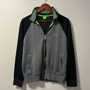 Hugo Boss full zip light jacket men’s sz Lg EUC
Great condition!
